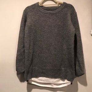 URBAN OUTFITTERS SWEATER